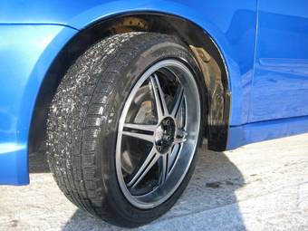 2004 Subaru Legacy B4 Pictures