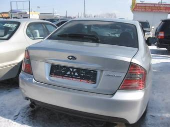 2004 Subaru Legacy B4 Pictures