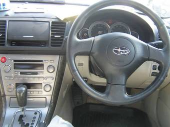 2004 Subaru Legacy B4 Pictures