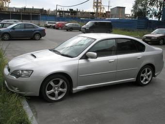 2004 Subaru Legacy B4 Photos