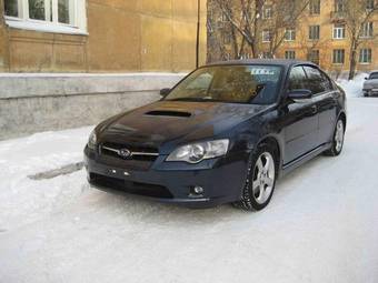 2004 Subaru Legacy B4 Pictures