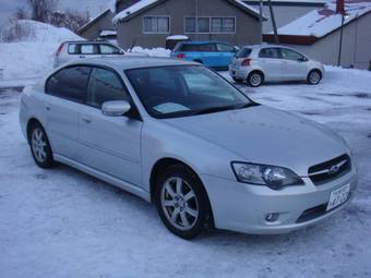 2004 Subaru Legacy B4 Photos