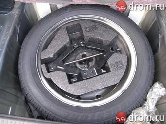 2004 Subaru Legacy B4 Pictures