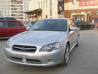 2004 Subaru Legacy B4 Pictures