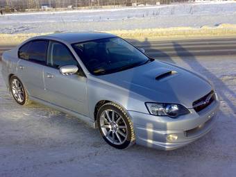 2004 Subaru Legacy B4 Pictures