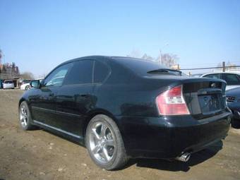 2004 Subaru Legacy B4 Pictures