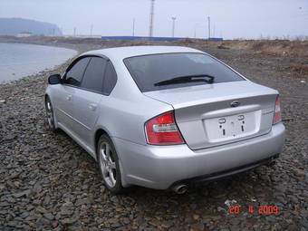 2004 Subaru Legacy B4 Pictures