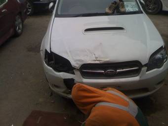 2004 Subaru Legacy B4 Pictures