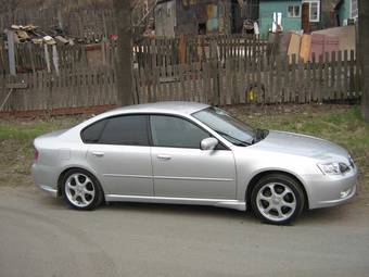 2004 Subaru Legacy B4 Pictures