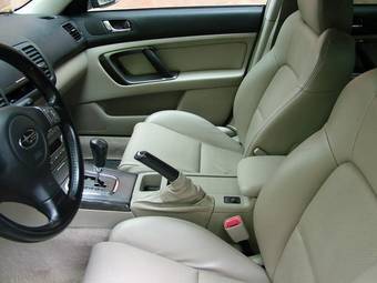 2004 Subaru Legacy B4 Pictures
