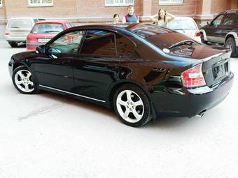 2004 Subaru Legacy B4 Pictures
