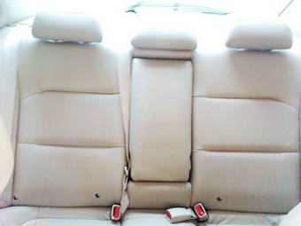 2004 Subaru Legacy B4 Photos