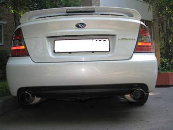 2004 Subaru Legacy B4 Pictures