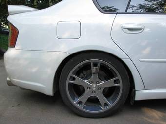 2004 Subaru Legacy B4 Pics