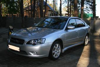 2004 Subaru Legacy B4 Photos