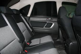 2004 Subaru Legacy B4 Images
