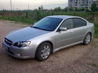 2004 Subaru Legacy B4 Photos