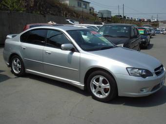 2004 Subaru Legacy B4 Pictures
