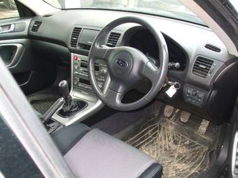 2004 Subaru Legacy B4 Pictures