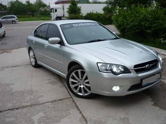 2004 Subaru Legacy B4 Photos