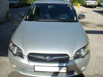 2004 Subaru Legacy B4 Photos