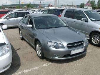 2004 Subaru Legacy B4 Pictures