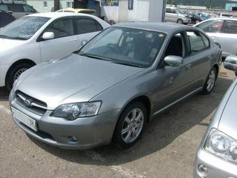 2004 Subaru Legacy B4 Pictures