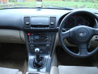 2004 Subaru Legacy B4 Photos