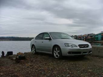 2004 Subaru Legacy B4 Pictures