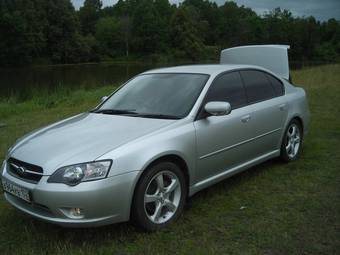 2004 Subaru Legacy B4 Photos