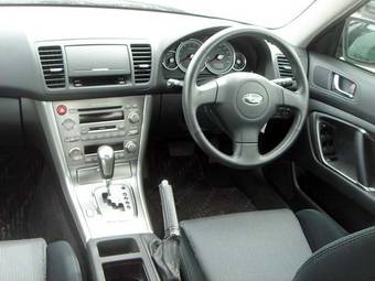 2004 Subaru Legacy B4 Photos