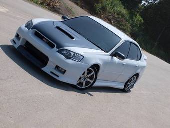 2004 Subaru Legacy B4 Pictures