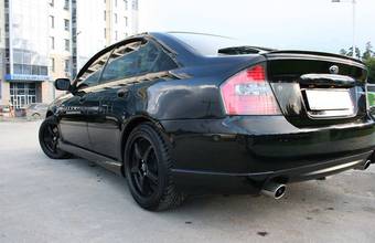 2004 Subaru Legacy B4 Pictures