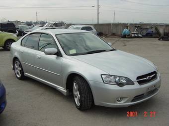 2004 Subaru Legacy B4 Photos