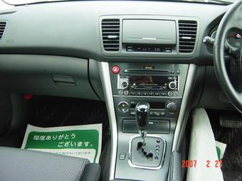 2004 Subaru Legacy B4 Pictures