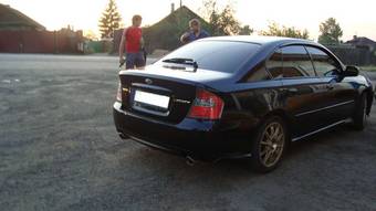 2004 Subaru Legacy B4 Pictures