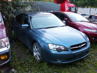 2004 Subaru Legacy B4 Photos