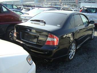 2004 Subaru Legacy B4 Pictures