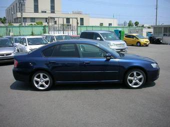 2004 Subaru Legacy B4 Pictures