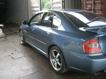 2004 Subaru Legacy B4 Photos