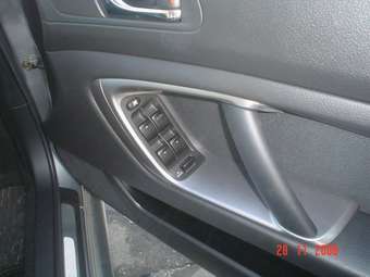 2005 Subaru Legacy B4 Photos