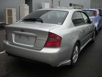 2005 Subaru Legacy B4 Photos