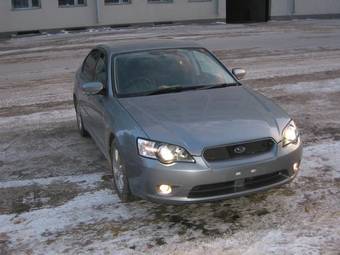 2005 Subaru Legacy B4 Photos