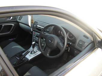 2005 Subaru Legacy B4 Pictures