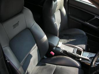 2005 Subaru Legacy B4 Pictures