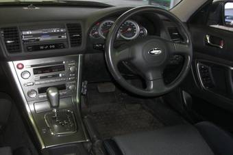 2005 Subaru Legacy B4 Pictures