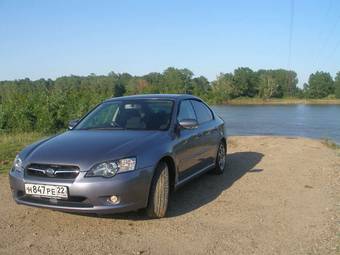 2005 Subaru Legacy B4 Pictures