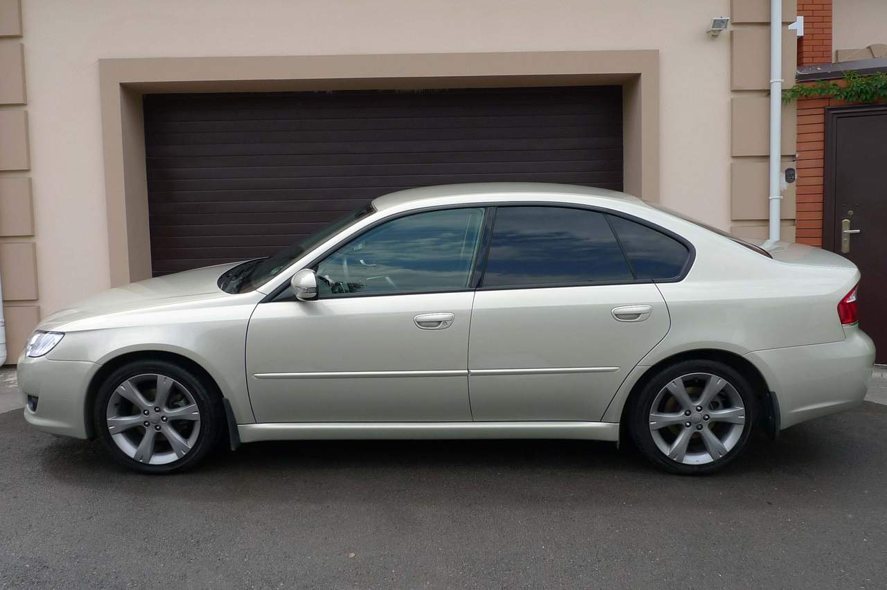 Субару b4 2008
