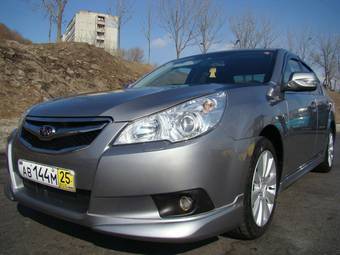 2010 Subaru Legacy B4 Pictures