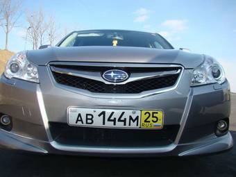 2010 Subaru Legacy B4 Photos